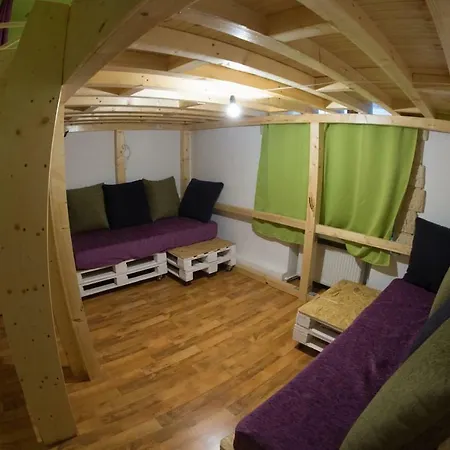 Cloud 9 House * Бухарест