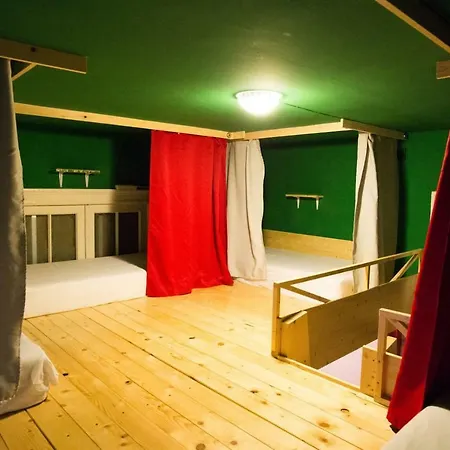 Cloud 9 House Апартаменты *