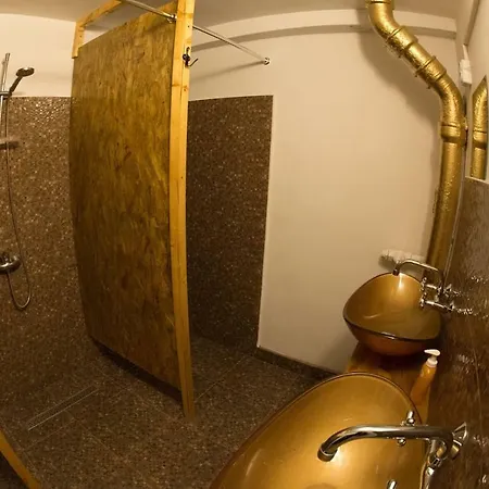 Cloud 9 House Апартаменты *