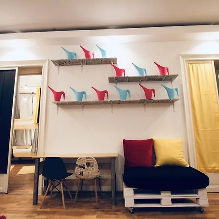 Cloud 9 House Boekarest