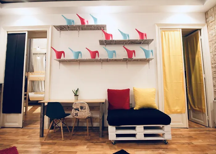 Cloud 9 House Апартаменти *